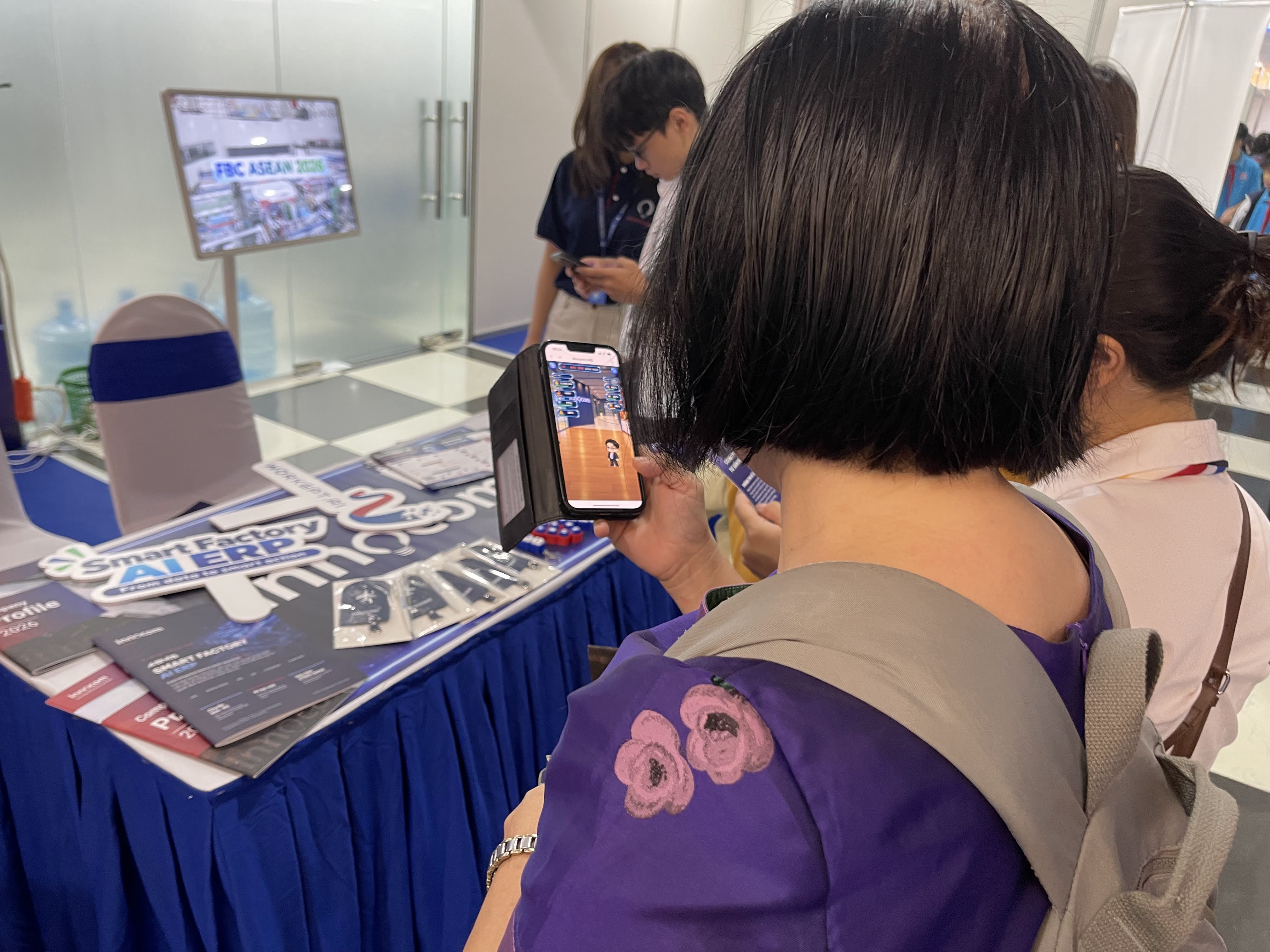 Activities at INNOCOM's booth