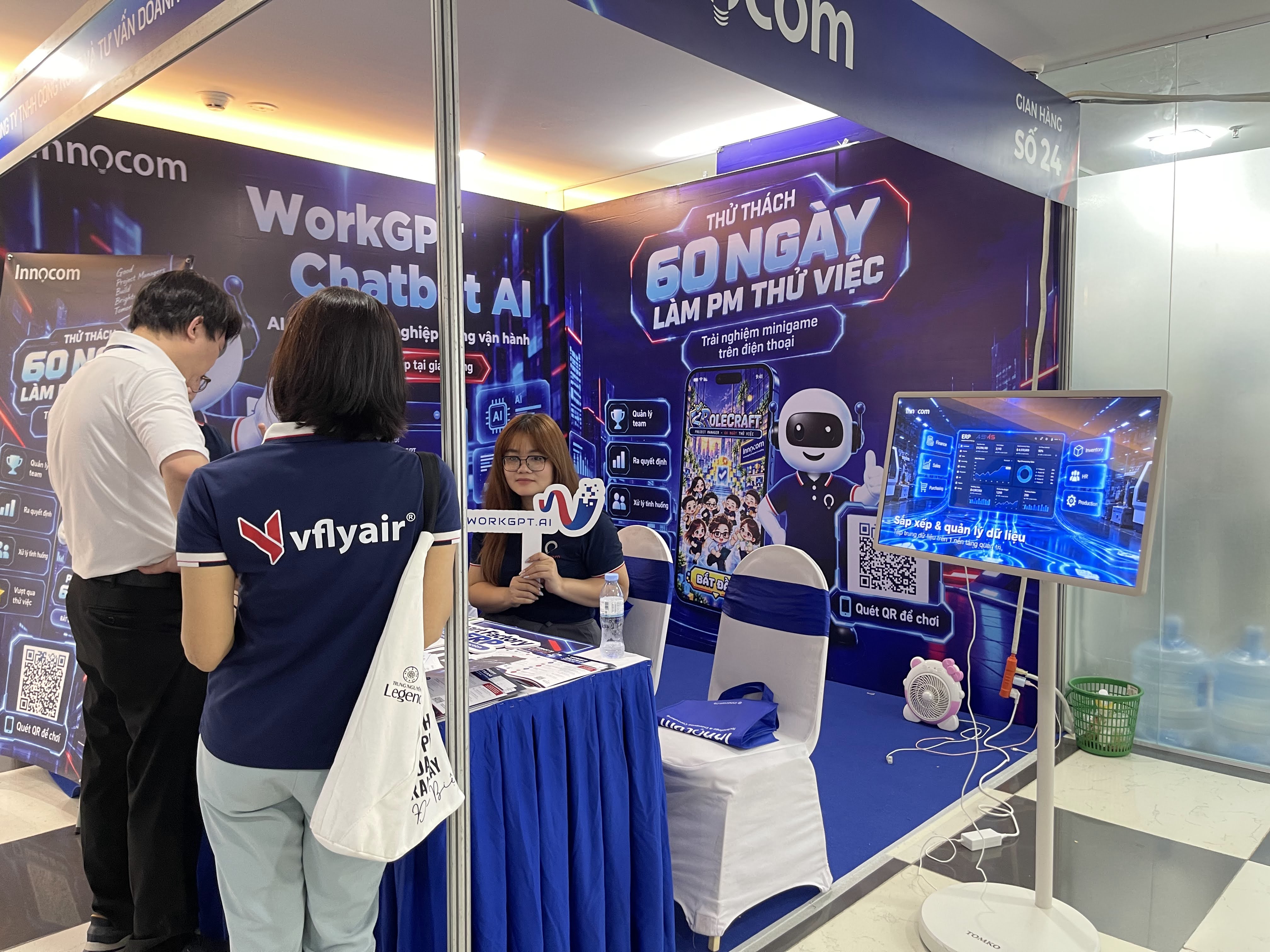 Activities at INNOCOM's booth